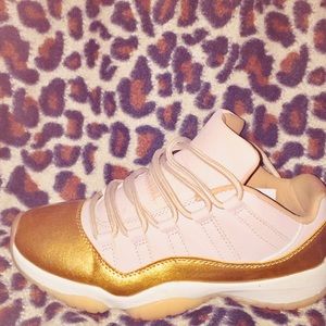 Jordan 11 retro pink